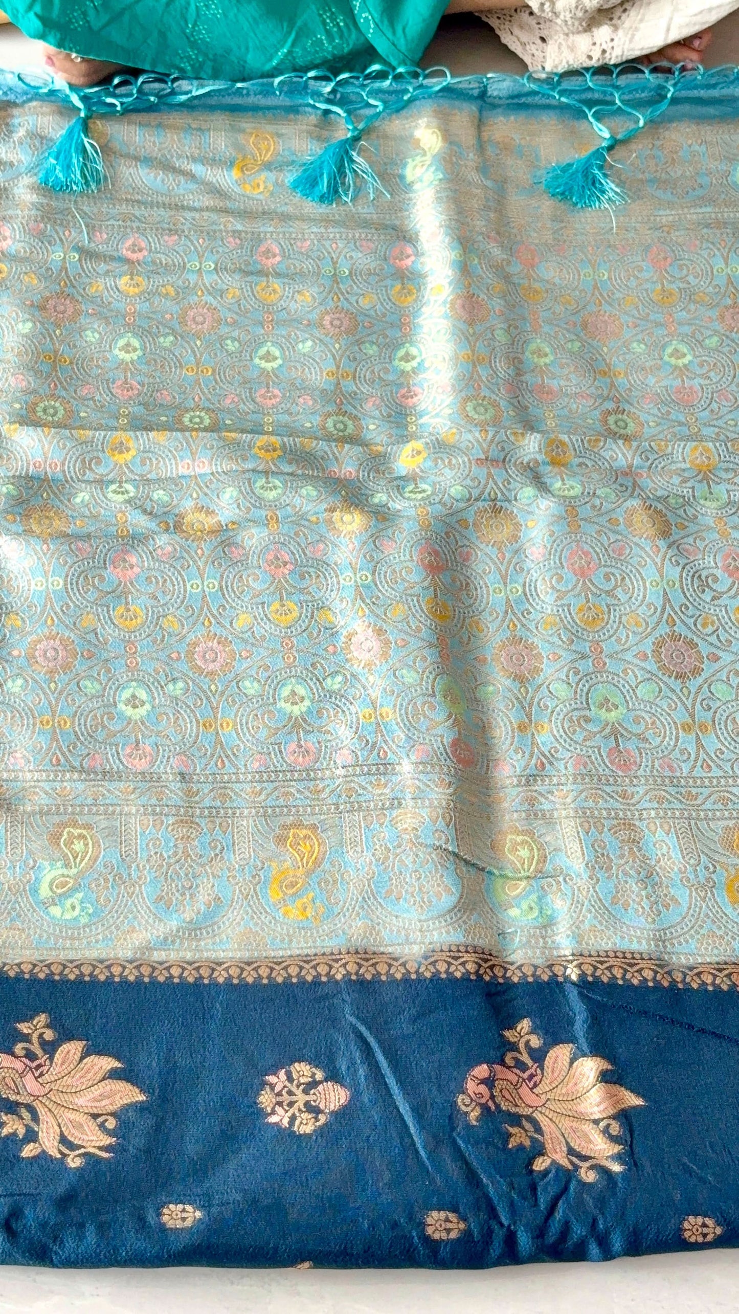 Premium Georgette Saree with Unstitched Blouse Piece