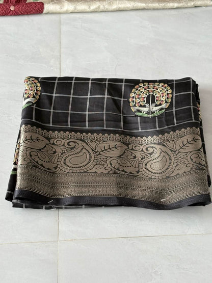 Premium Crepe Saree with Traditional Temple Border & Peacock Pallu