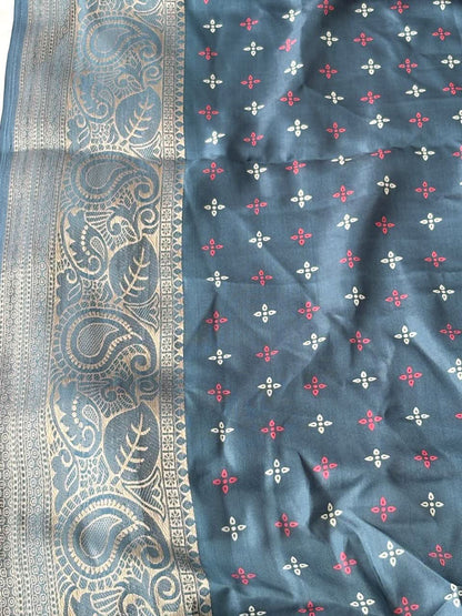 Premium Crepe Saree with Traditional Temple Border & Peacock Pallu