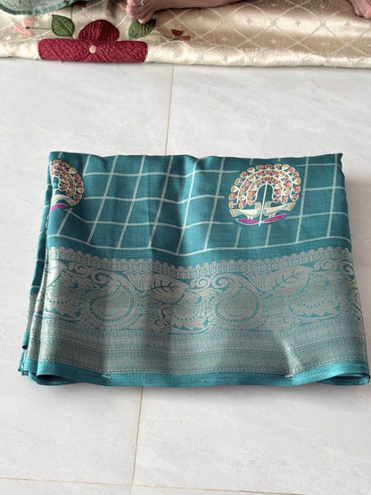 Premium Crepe Saree with Traditional Temple Border & Peacock Pallu