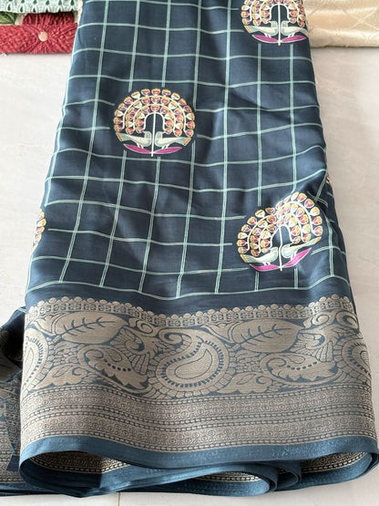 Premium Crepe Saree with Traditional Temple Border & Peacock Pallu