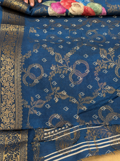 Banarasi Silk Blend Saree with Woven Zari Border & Floral Pallu
