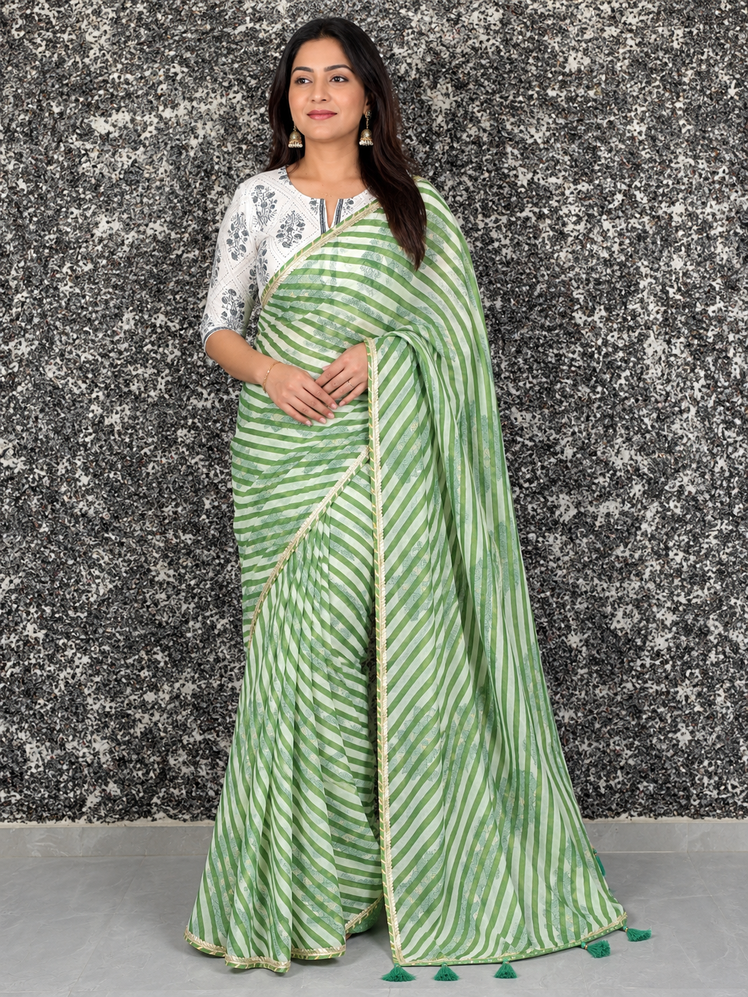 Elegant Gotta Patti Leheriya Saree with Tassel Pallu