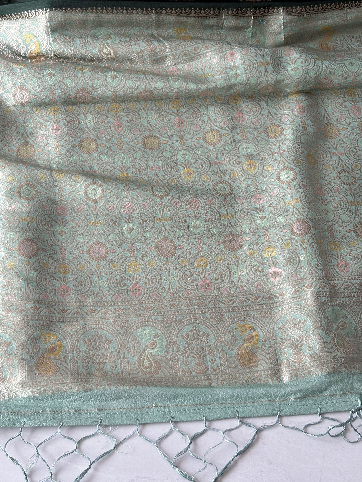 Premium Georgette Saree with Unstitched Blouse Piece