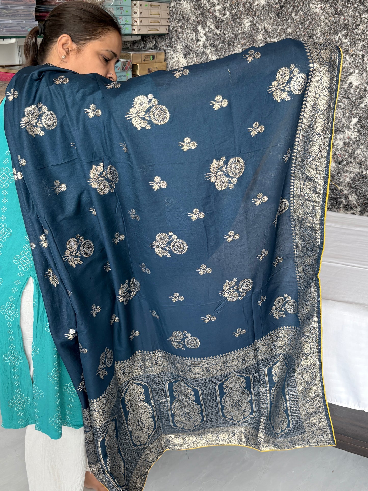 Traditional Banarasi Silk Saree with Zari Butti and Woven Border
