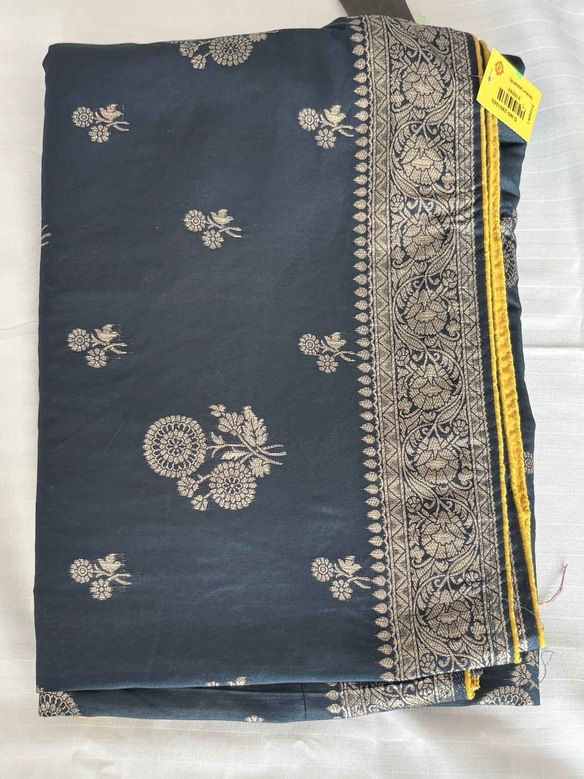Exquisite Banarasi Silk Saree – Elevate Your Elegance - Saree Fusion
