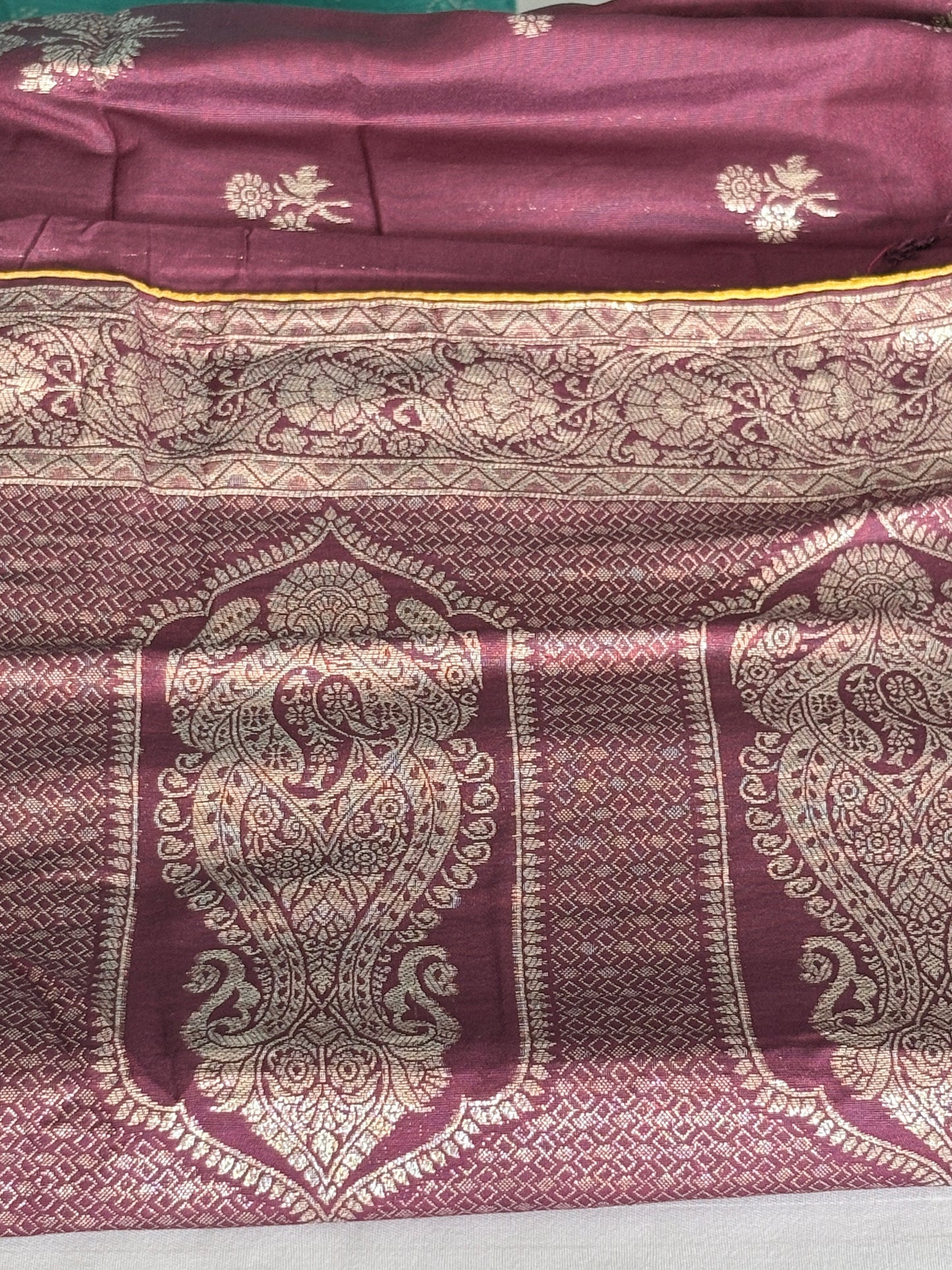 Traditional Banarasi Silk Saree with Zari Butti and Woven Border
