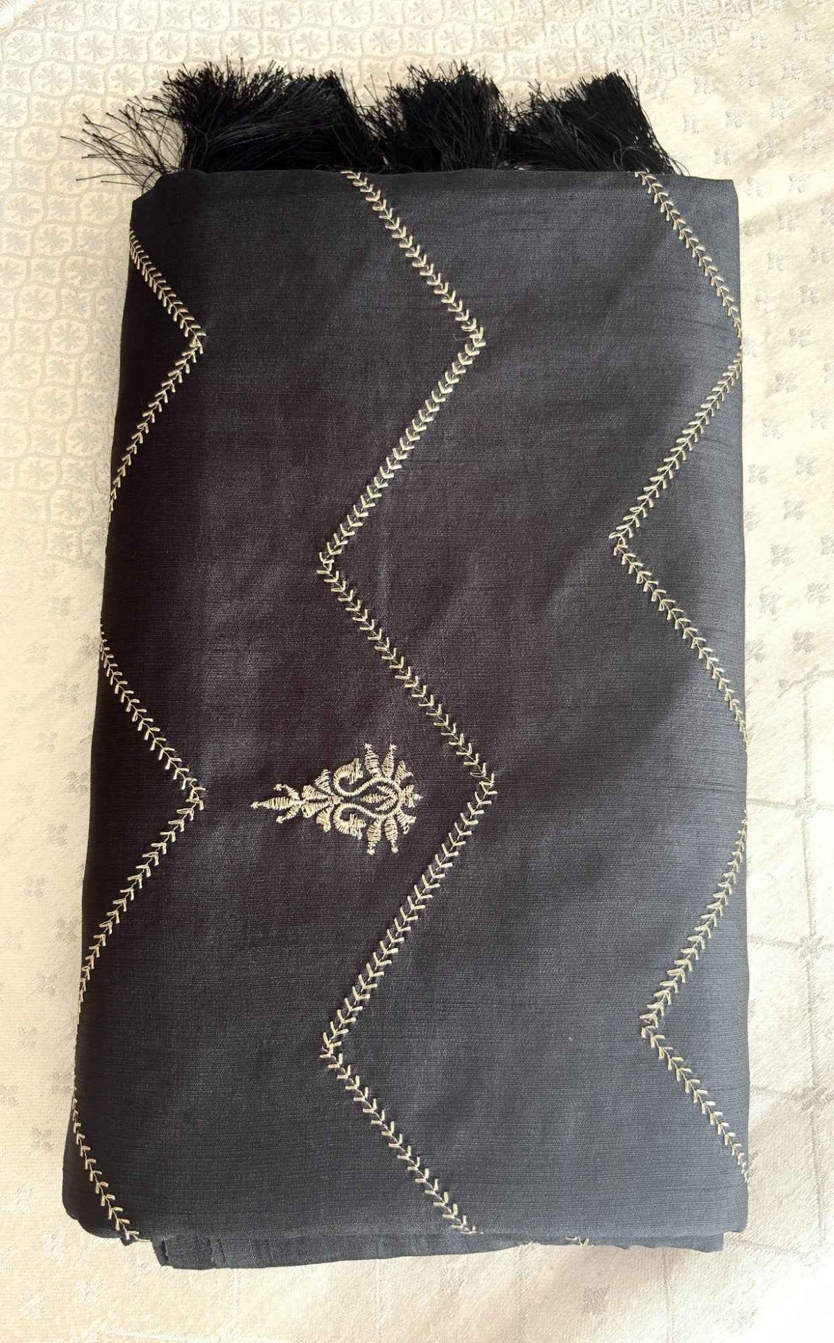 Transform Your Style with Our Elegant Silk Blend Saree - Saree Fusion