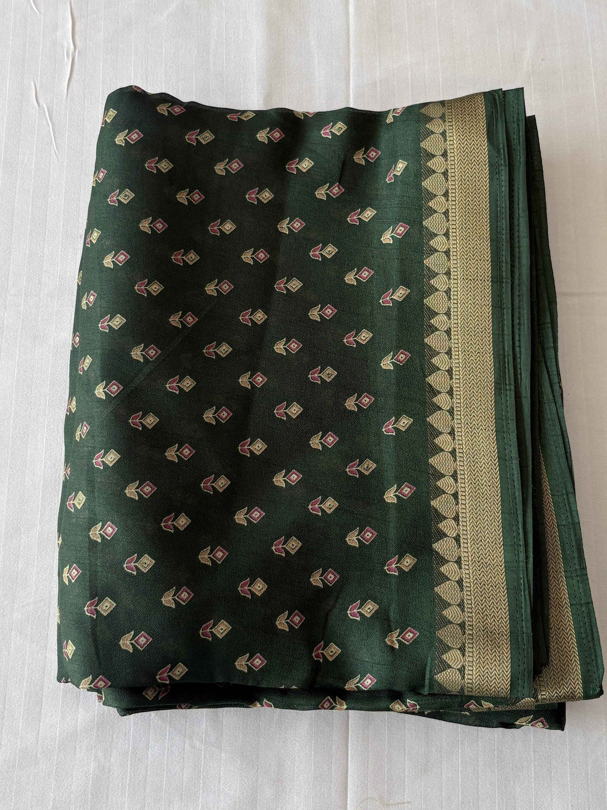 Elevate Your Style with Our Elegant Silk Saree Featuring Woven Butti Design - Saree Fusion