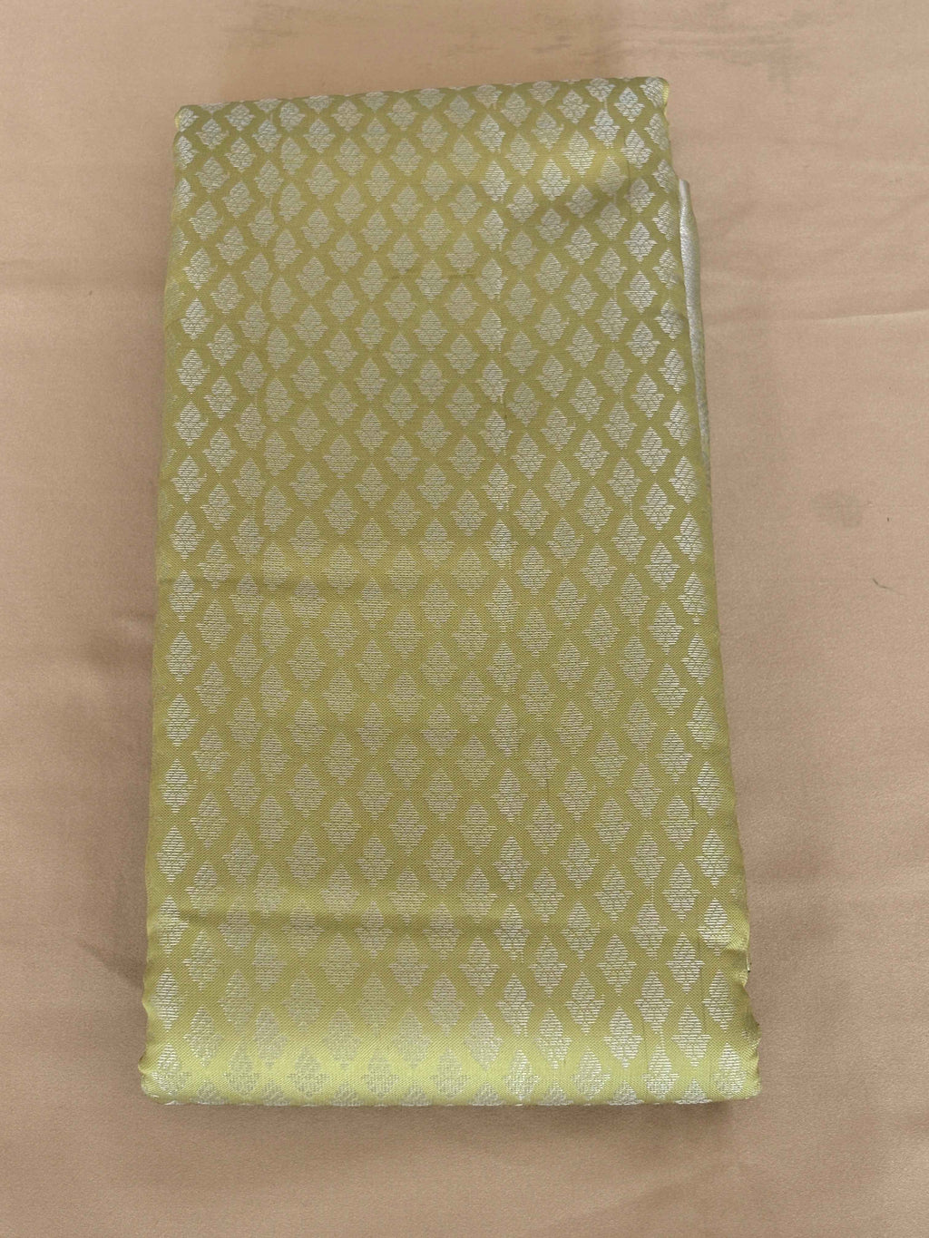 Elegant Soft Jacquard Saree with Designer Contrast Pallu for Timeless Style - Saree Fusion