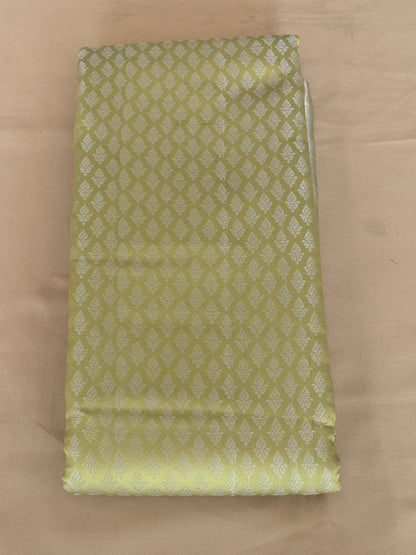 Premium Soft Jacquard Weave Saree with Designer Contrast Pallu