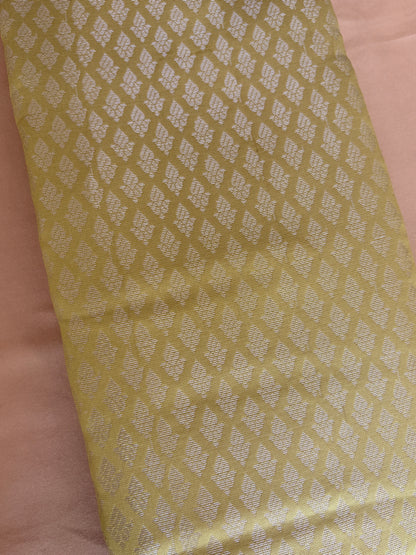 Premium Soft Jacquard Weave Saree with Designer Contrast Pallu