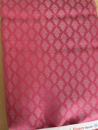 Premium Soft Jacquard Weave Saree with Designer Contrast Pallu