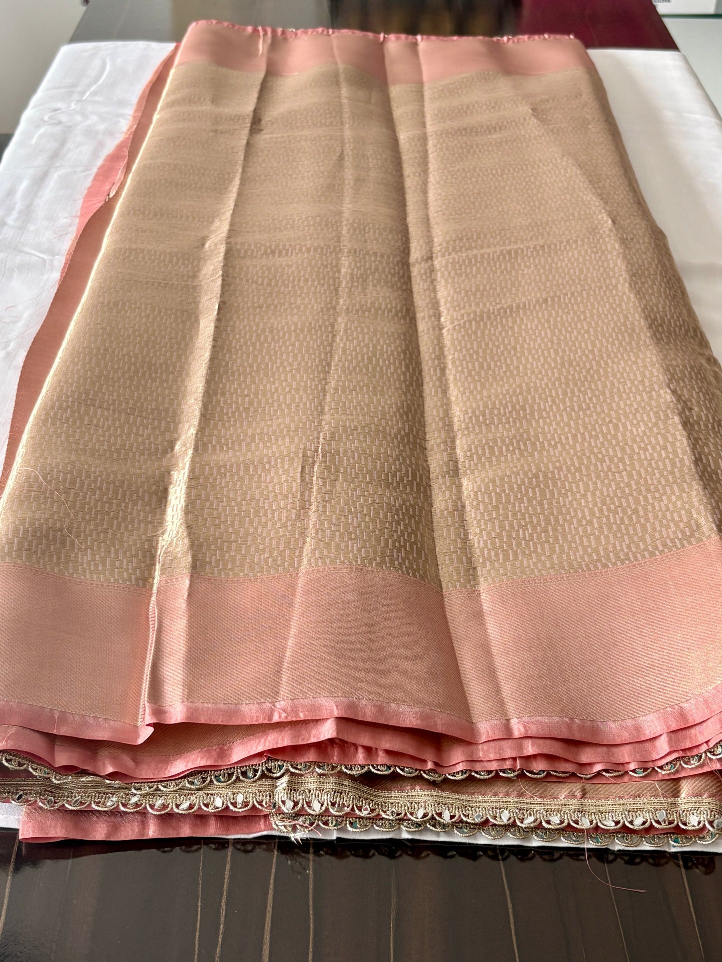 Premium Silk Saree with Elegant Woven Border & Rich Pallu