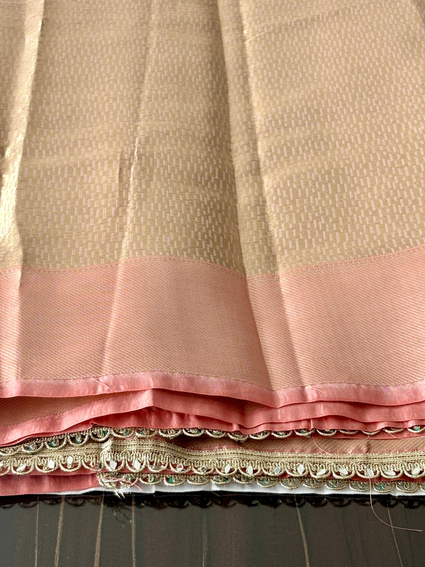 Premium Silk Saree with Elegant Woven Border & Rich Pallu