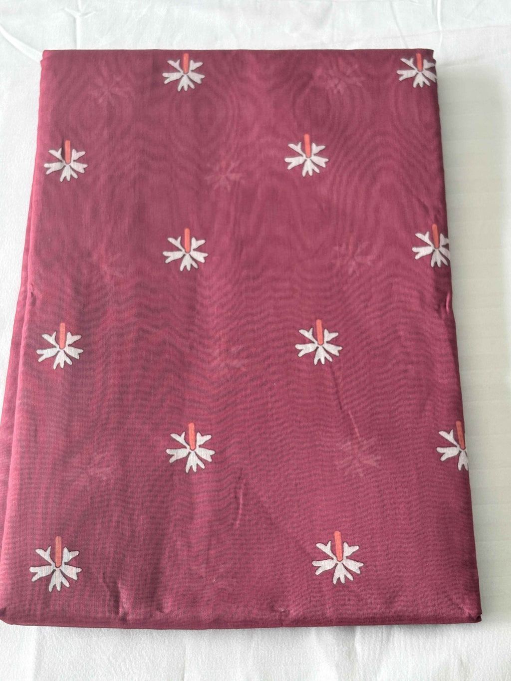 Elegant Linen Saree with Contrast Border for Effortless Style - Saree Fusion