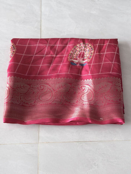 Premium Crepe Saree with Traditional Temple Border & Peacock Pallu